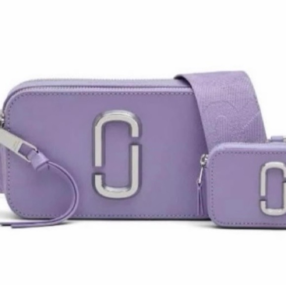 Marc Jacobs Handbags - Marc Jacobs Lavender Crossbody Bag